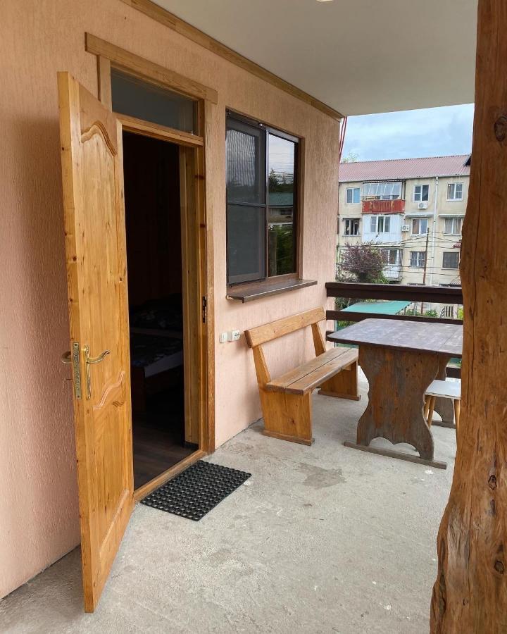 Sun Hotel Guest House Pizunda Esterno foto